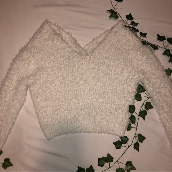 2 in 1 fuzzy top - Picture 2 of 3